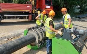 В центральной части Астрахани меняют сети канализации