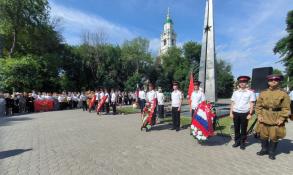  В Астрахани прошла «Линейка памяти и скорби»