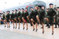 Сверкая красотой<br>Количество голосов:737