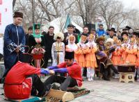 <span style="font-size:14px;">Количество голосов: 300 </br>«Наурыз-2014»</br>Автор: Тамара Смирнова</span>