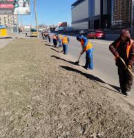 Астраханские улицы зачищают от наносного грунта