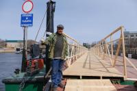 Открыта пешеходная понтонная переправа в районе Милицейского моста