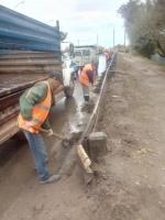 В Астрахани чистят мосты