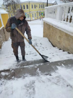 За ночь с улиц города вывезли порядка 450 кубометров снега