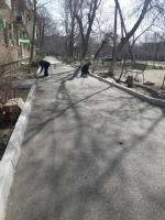 Управляющая компания «Альянс» принимает активное участие в работе по благоустройству придомовой территории.