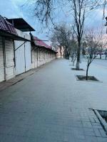 На Кировском рынке демонтировали незаконные прилавки 