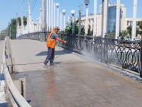 Коммунальные службы города продолжают наводить порядок в Астрахани