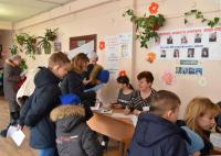 В школах выбирают учителя года