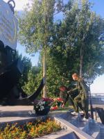 В Астрахани в День памяти и скорби возложили венки к памятникам воинской славы