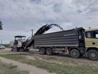 На правобережье Астрахани продолжается обновление дорог