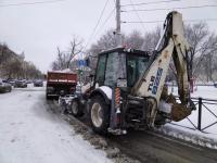 В Астрахани уборка снега продолжается в усиленном режиме