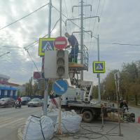 Администрация Астрахани установила «умные» светофоры на десяти перекрестках города