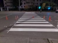 В Астрахани продолжают обновлять дорожную разметку