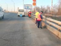 В Астрахани моют фасады зданий