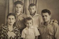 Поздравление труженика тыла О.Т. Самсоновой со столетием