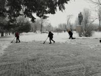 С астраханских дорог за выходные вывезли свыше 600 кубометров снега