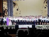 Более 500 человек выступили на отчетном концерте астраханских школ искусств