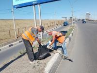 Коммунальные службы города продолжают наводить порядок в Астрахани