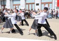 Сегодня вся страна отмечает День Победы