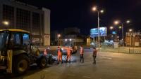 На улице Володарского меняют покрытие на проезжей части