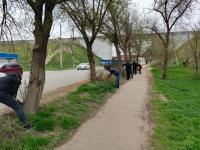 30 тонн мусора вывезли с улиц Астрахани в День чистоты