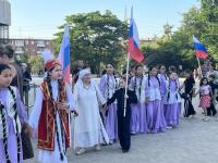 Почти тысяча астраханцев собрались в «Хоровод единства»