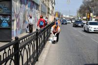 В Астрахани обновляют разметку на пешеходных переходах