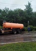 В Астрахани с улиц откачивают дождевую воду
