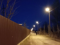 В переулке Казатумском проложили линию уличного освещения