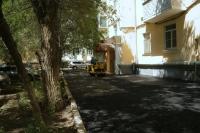В восьми дворах Кировского района заменят асфальт 