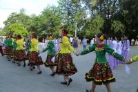 Почти тысяча астраханцев собрались в «Хоровод единства»