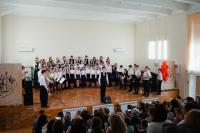 Юные астраханцы стали больше заниматься музыкой и рисованием  