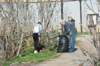 Около двух тысяч человек вышли на уборку города