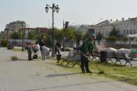 На набережной реки Волги помыли променад и лестницы