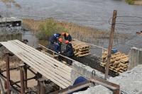 На Милицейском мосту продолжаются ремонтные работы