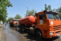 Коммунальщики откачивают воду после прорыва тепловых сетей