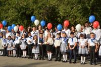 Для  6979 астраханских первоклашек прозвенел первый звонок