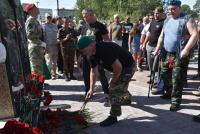 В Астрахани открыли памятник военнослужащим подразделений сил специального назначения и разведки