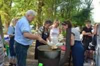 Около трех тысяч астраханцев отметили День рыбака в парке «XX лет Октября» в Трусовском районе