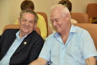 В преддверии Дня города чествуют ветеранов и почетных граждан