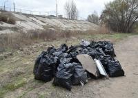 Астраханцы дружно вышли на общегородской субботник