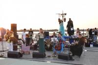 Старт празднику дан!