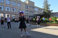 В 60 школах Астрахани прозвучал первый звонок