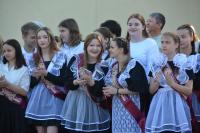 В Астрахани последний звонок прозвучал для почти восьми тысяч выпускников