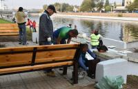 На откосе у Моста влюбленных  —  новая картина