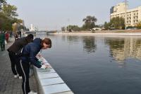 На откосе у Моста влюбленных  —  новая картина