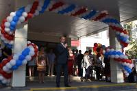 Сегодня 6800 юных астраханцев пошли в первый класс