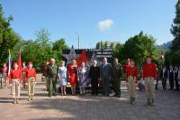 В астраханской школе открыли памятный знак «Дети войны»