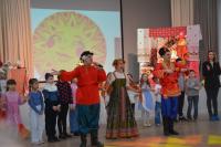 В астраханских школах отметили Масленицу