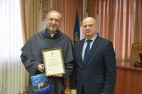 Олег Полумордвинов наградил представителей национальных сообществ